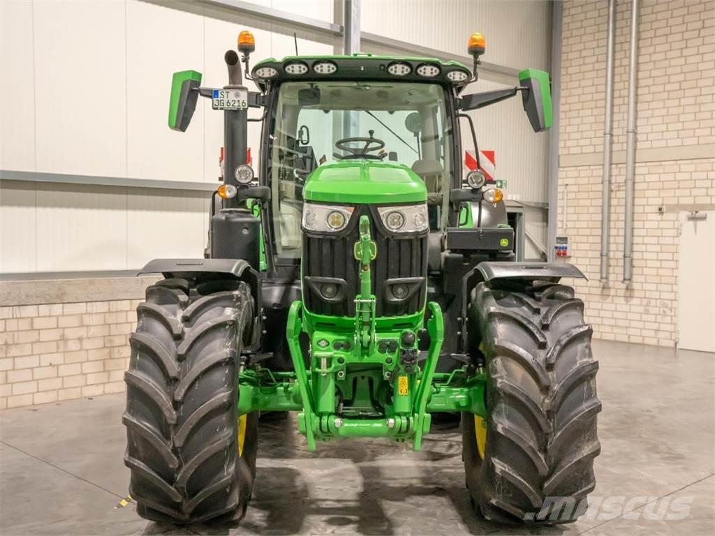 John Deere 6R215 트랙터