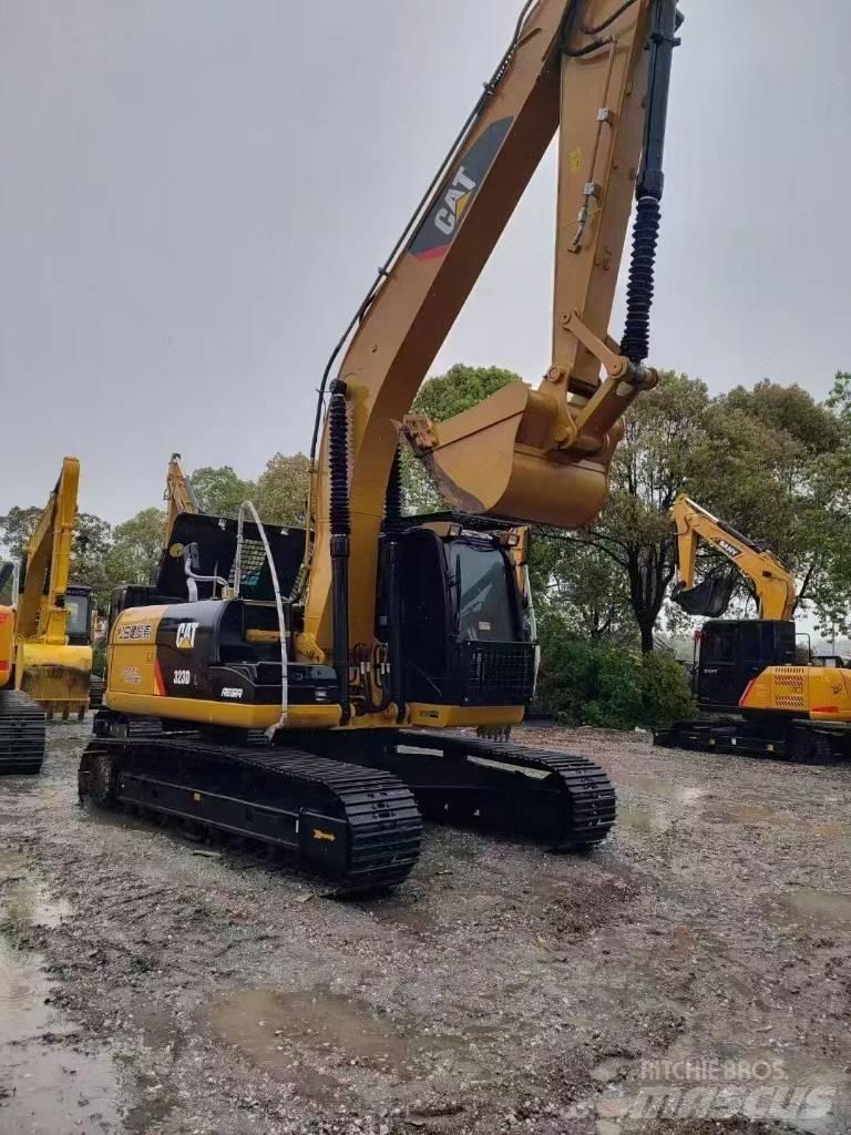 CAT 323D2 대형 굴삭기 29톤 이상