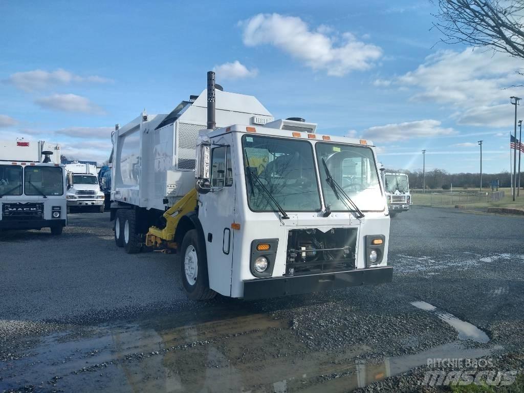 Mack LEU613 폐기물 수거 트럭