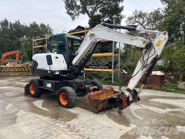 Bobcat E 57 W  휠 굴삭기