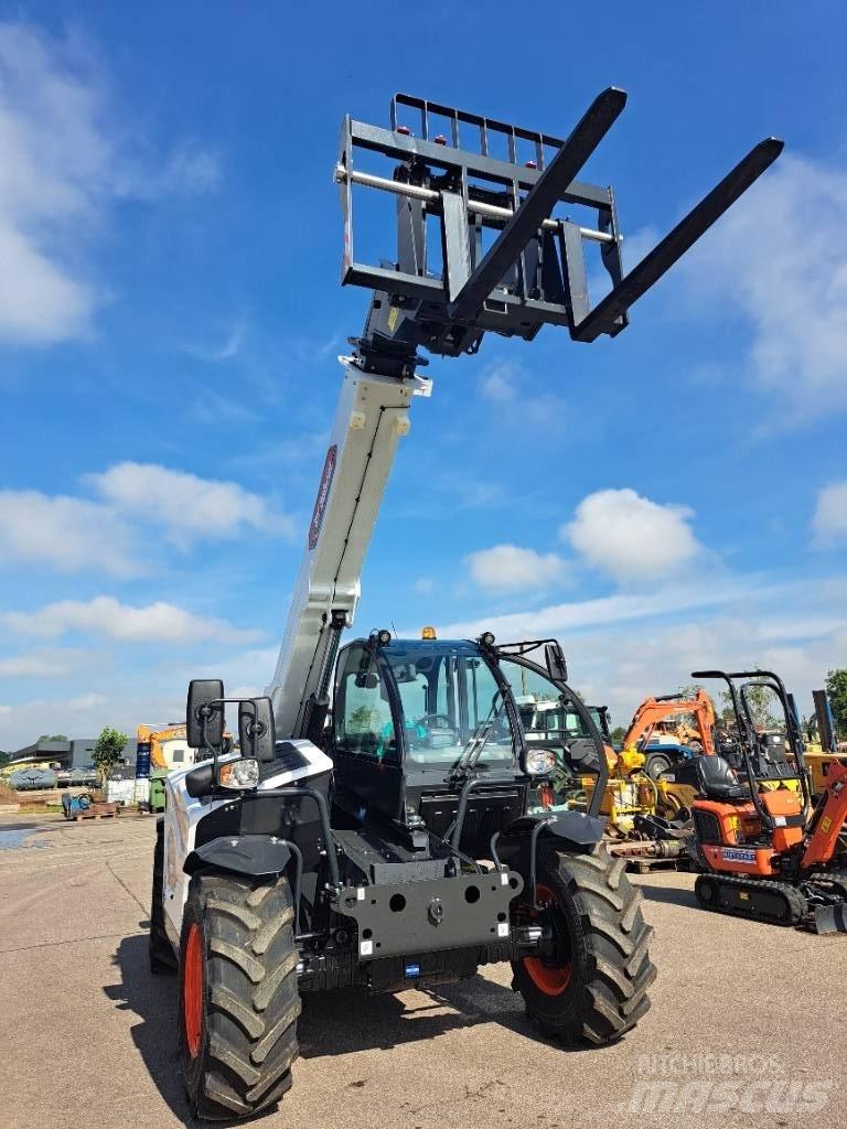 Bobcat T 35105 텔러 핸들러