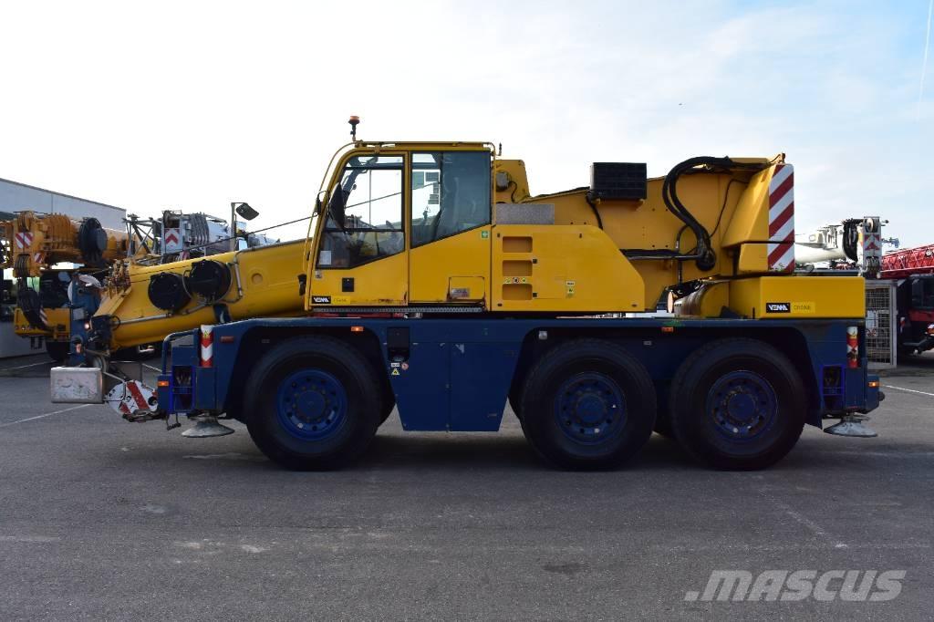 Demag AC 40 City A/T 크레인