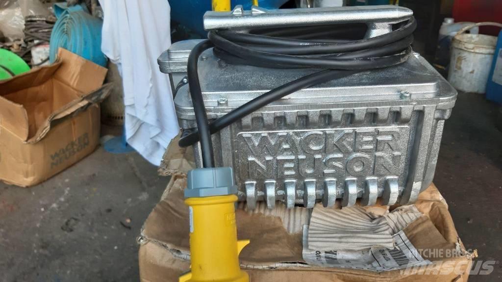 Wacker Neuson 110 V 건설 장비 - 기타