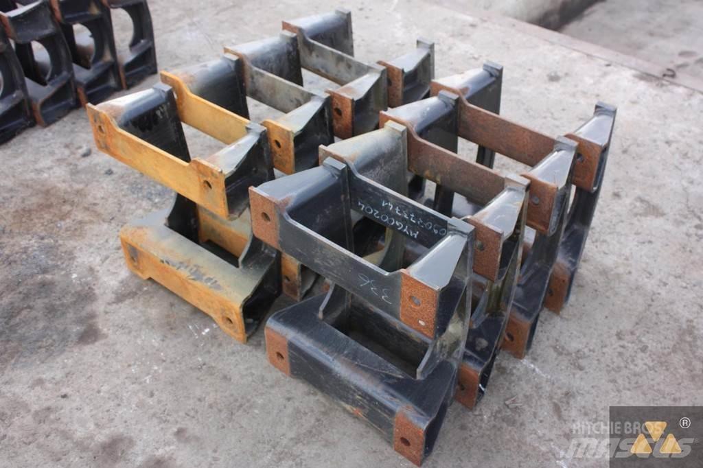 CAT Trackguards 섀시 및 서스펜션