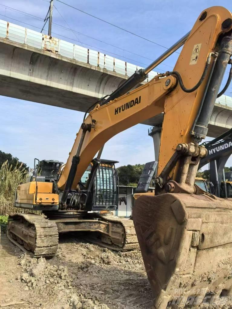 Hyundai 520VS 대형 굴삭기 29톤 이상