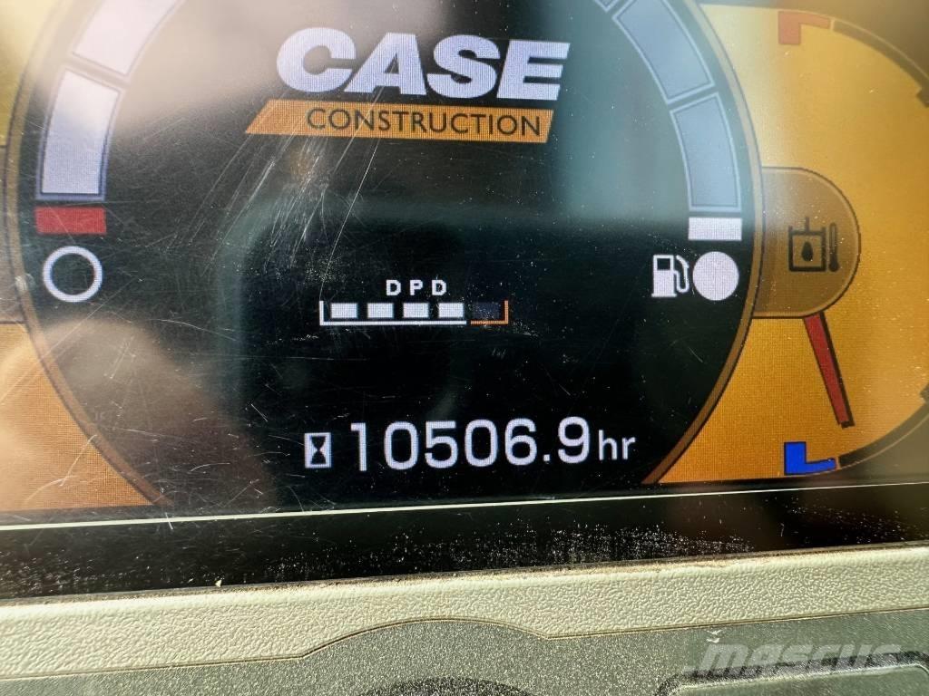 CASE CX 235 C SR 대형 굴삭기 29톤 이상