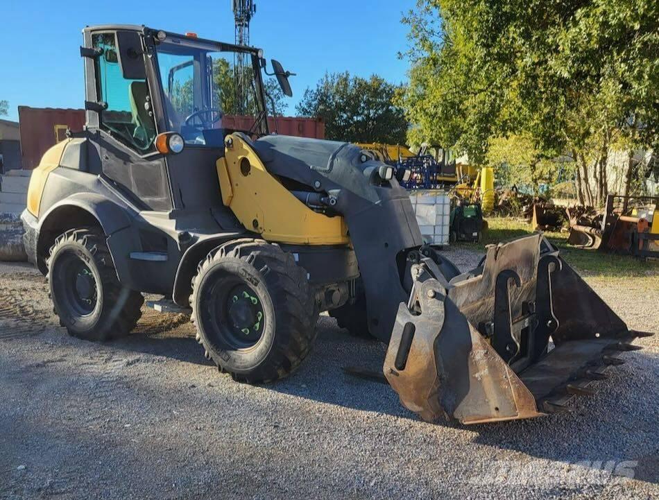 Mecalac AS 700  휠로우더