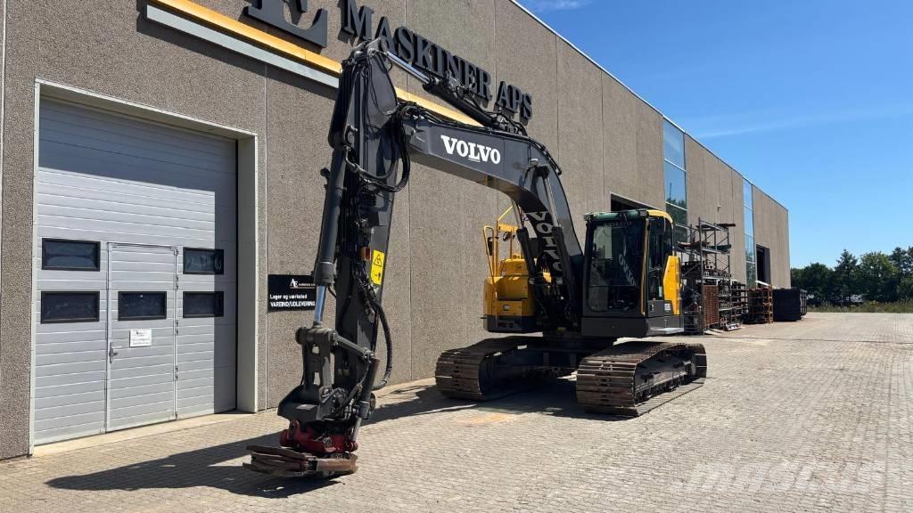 Volvo ECR 235 EL 대형 굴삭기 29톤 이상