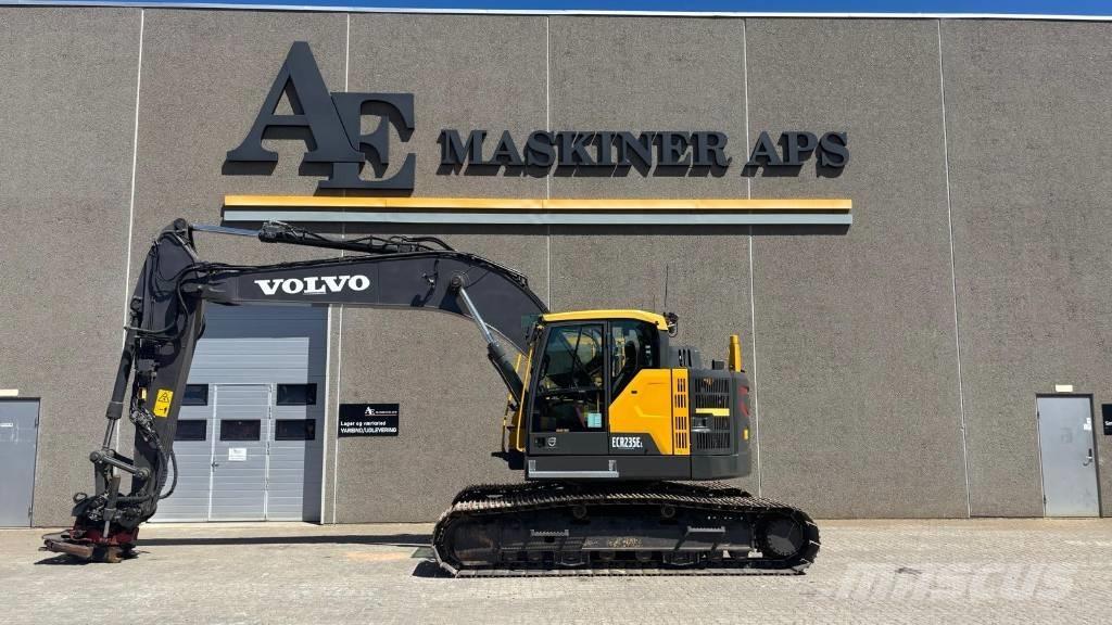 Volvo ECR 235 EL 대형 굴삭기 29톤 이상