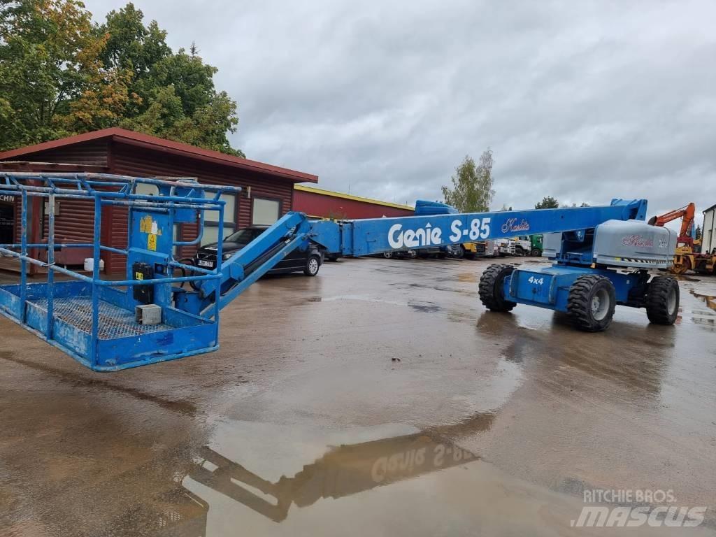 Genie S 85 4WD 견인식 전동이동 리프트