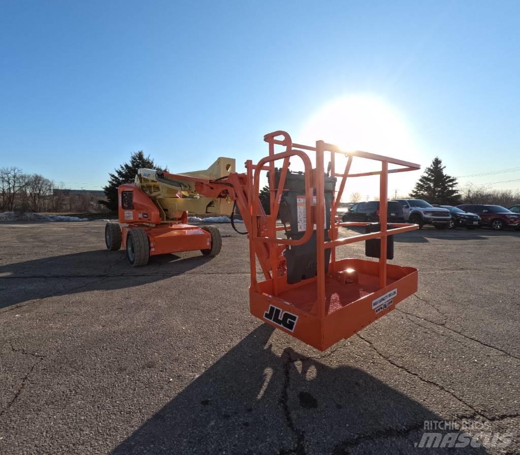 JLG E 450 AJ 관절형 전동이동 리프트