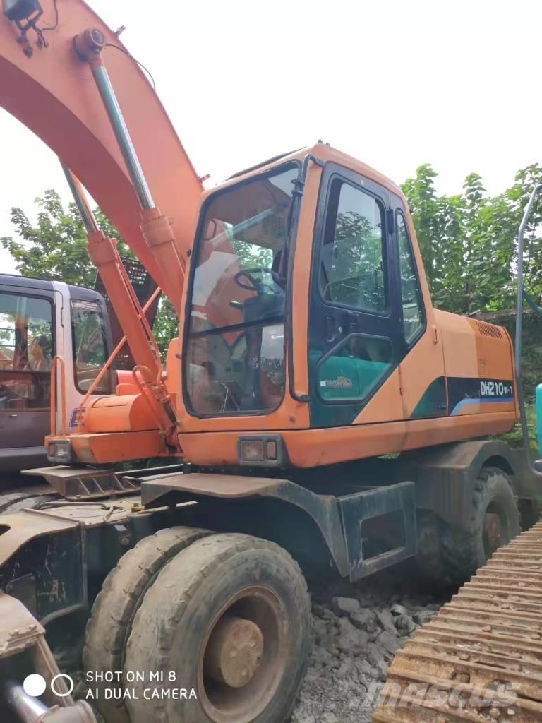 Doosan DH210W-7  휠 굴삭기