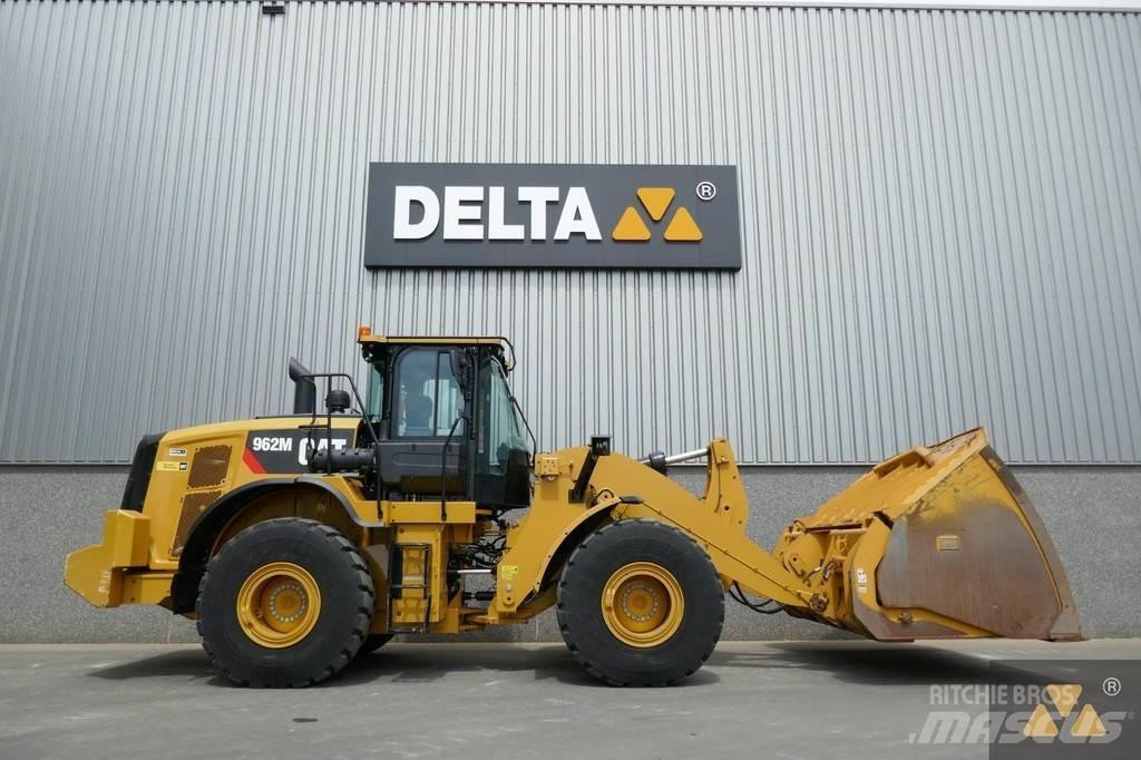 CAT 962M  휠로우더