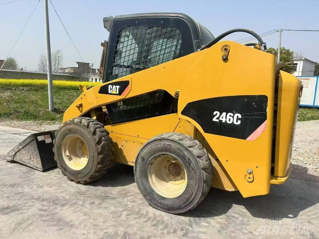 CAT 246 C  스키드로더