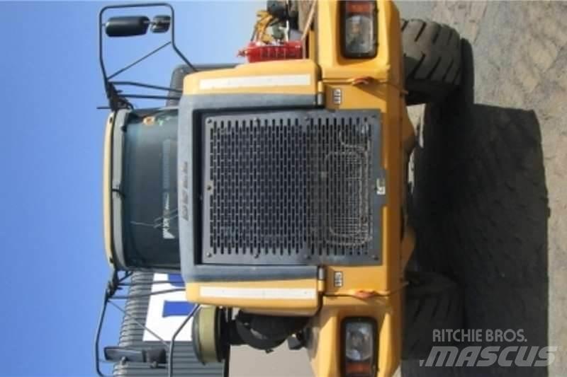 Bell B30D 연결식 홀러