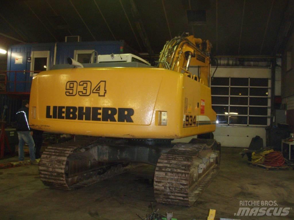 Liebherr 934 대형 굴삭기 29톤 이상