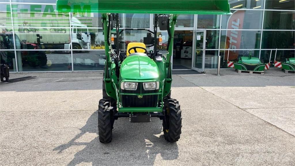 John Deere 3025E 트랙터