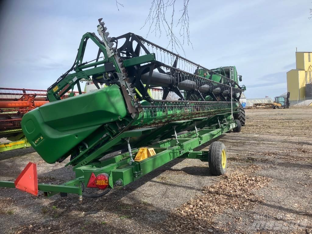 John Deere 670i 콤바인 수확기