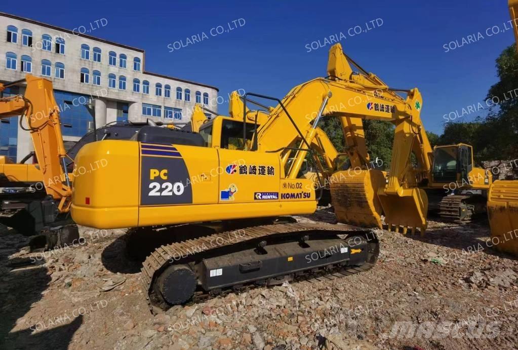 Komatsu PC 220-8 대형 굴삭기 29톤 이상