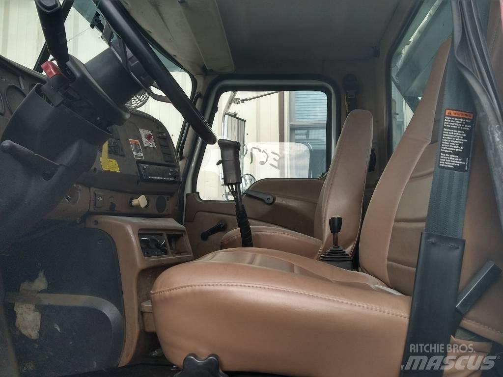 Mack CV 713 폐기물 수거 트럭