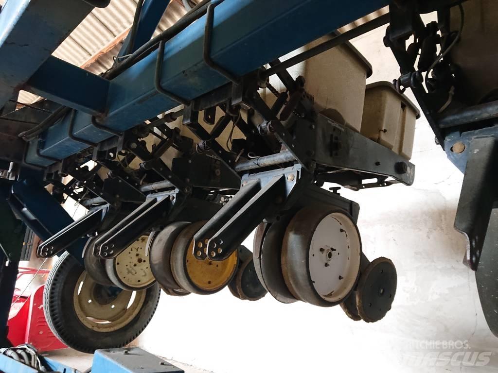 Kinze 2300 정밀 조파기