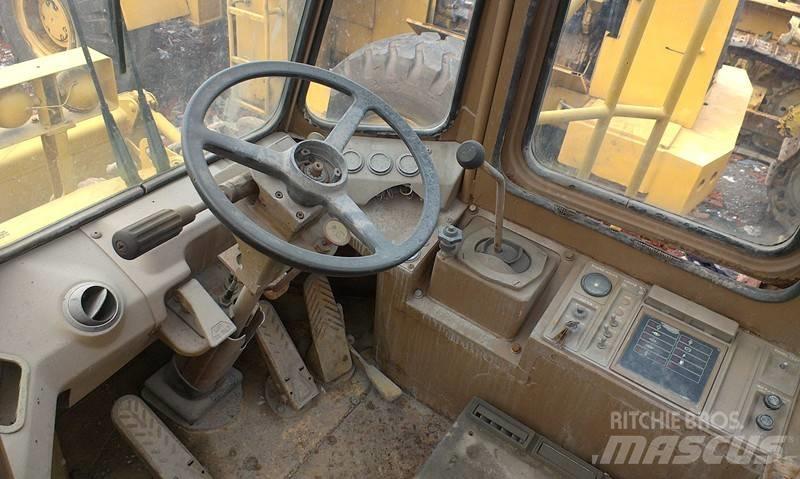 CAT 815 B 토양 다짐기