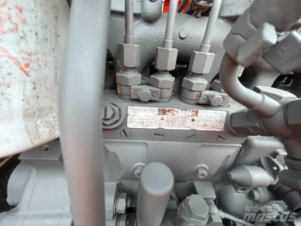 Hitachi ZX 60 대형 굴삭기 29톤 이상