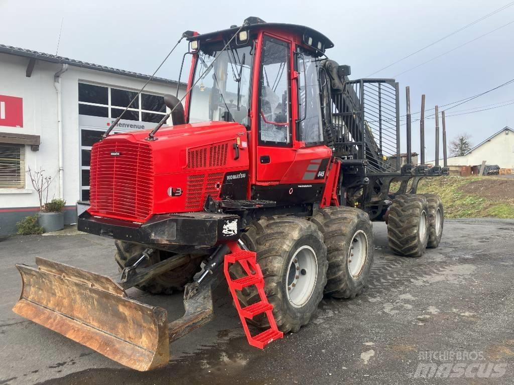 Komatsu 845 원목 포워더