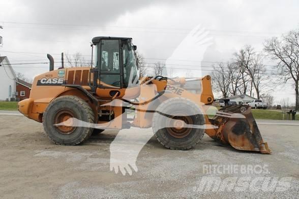 CASE 821E  휠로우더