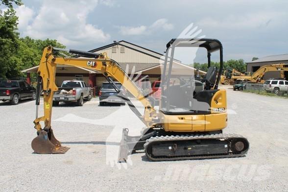 CAT 303.5E2 CR 소형 굴삭기 7톤 미만