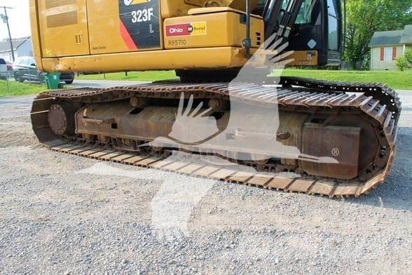 CAT 323FL 대형 굴삭기 29톤 이상