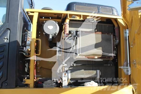 CAT 323FL 대형 굴삭기 29톤 이상