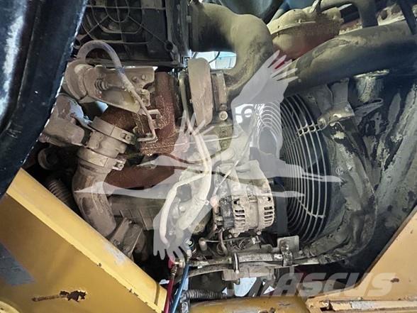 CAT 420F2 IT 백호로더