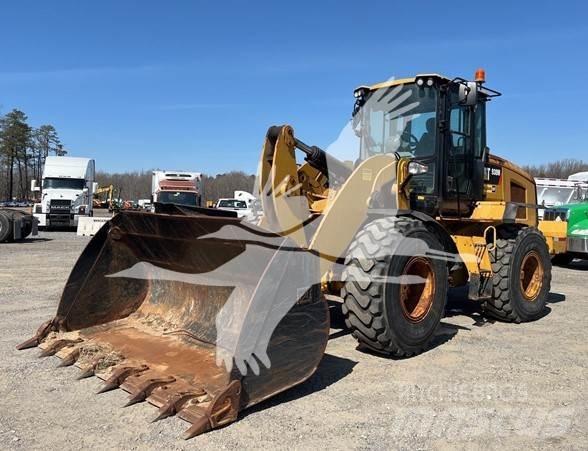 CAT 938M  휠로우더