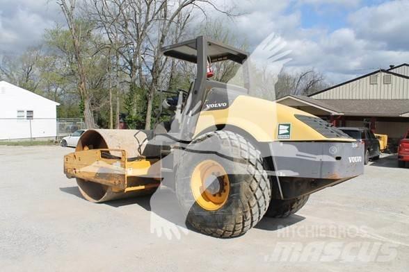Volvo SD100D 싱글 드럼 롤러