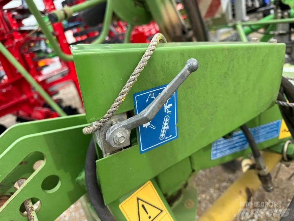 Krone KW672/6 갈퀴 및 테더