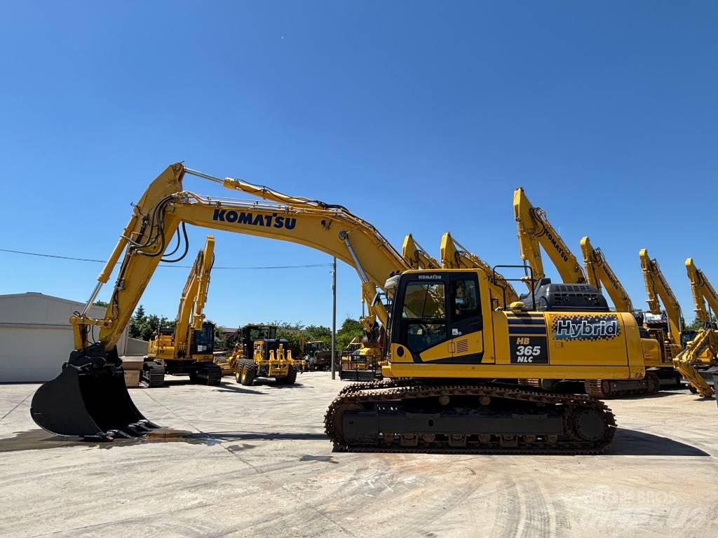Komatsu HB365NLC-3 대형 굴삭기 29톤 이상