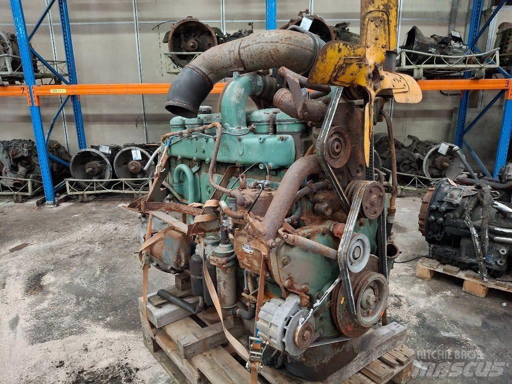 Volvo TD100A 엔진