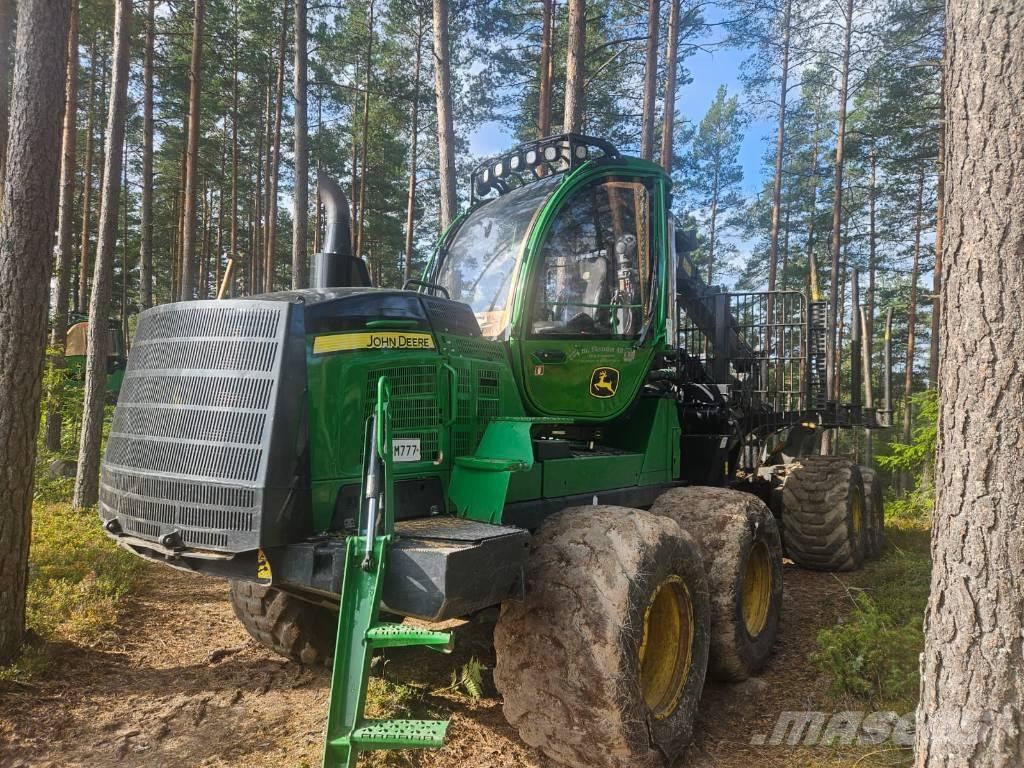 John Deere 1510G 원목 포워더