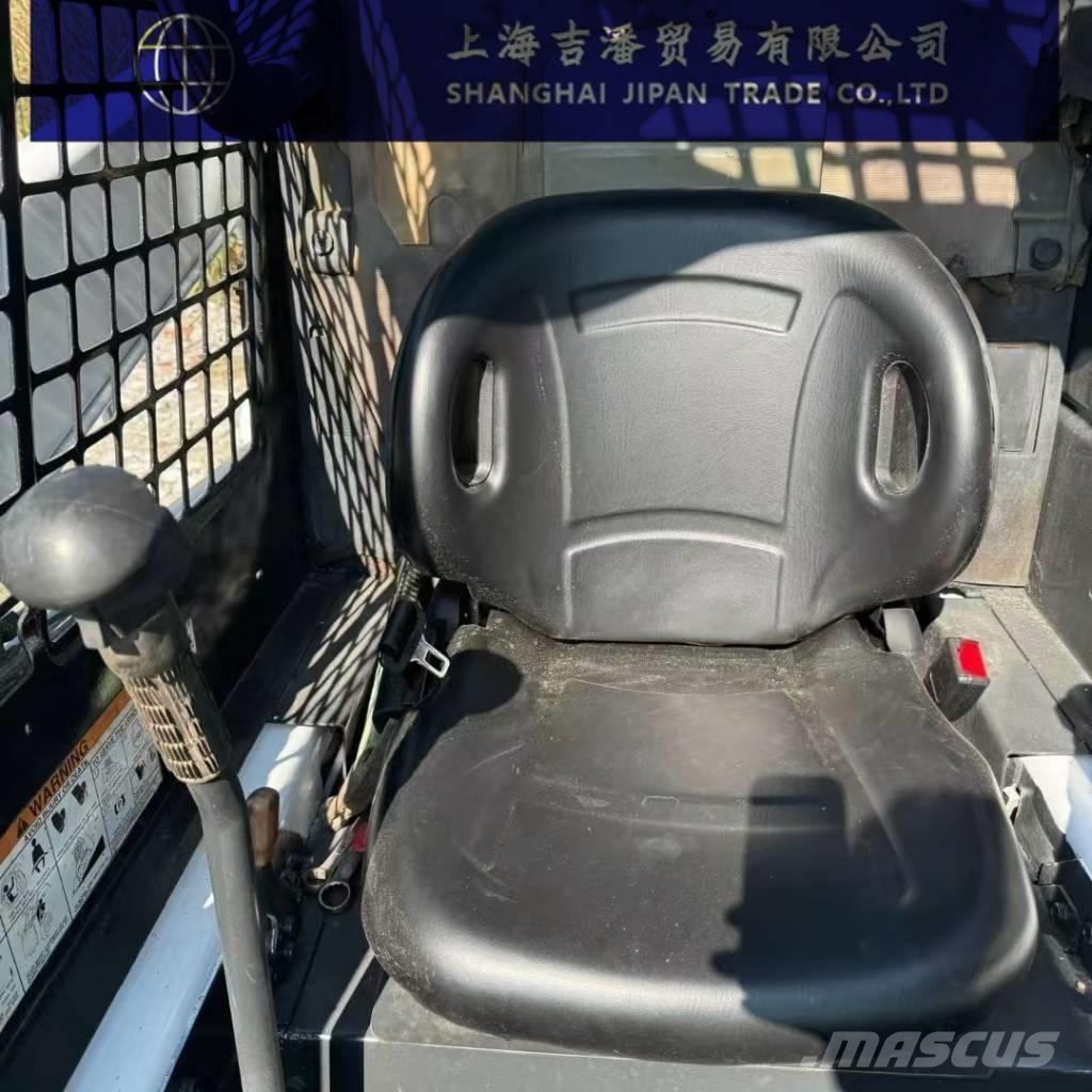 Bobcat S 130  스키드로더