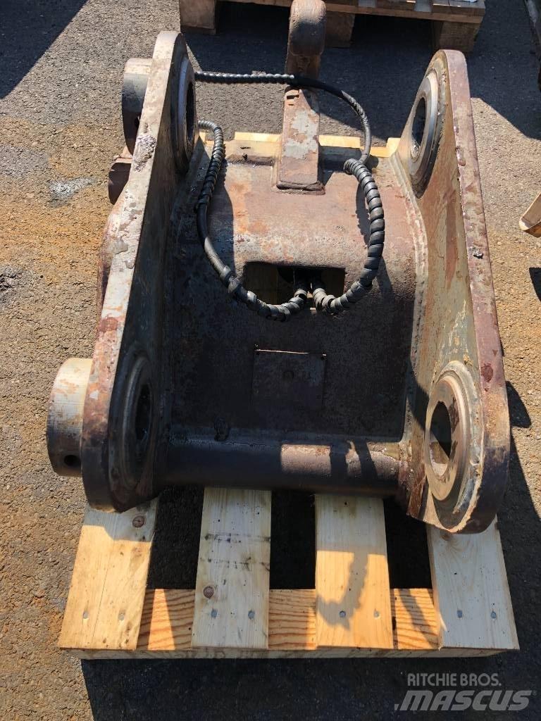 Volvo HCW40 퀵 커넥터