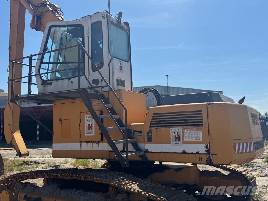 Liebherr 922 폐기물/산업 처리기