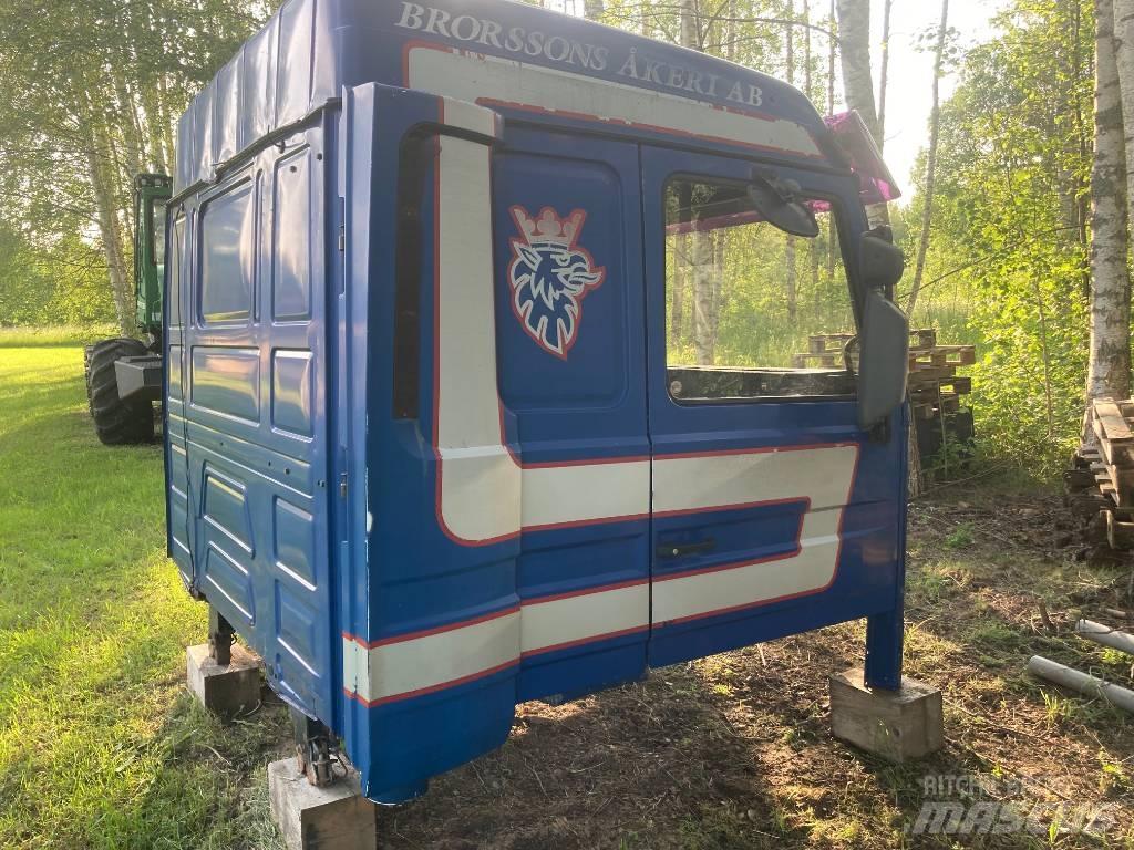 Scania 143 H 캐빈 및 인테리어