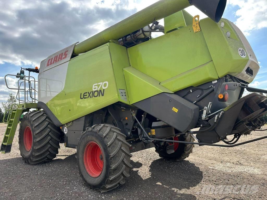 CLAAS Lexion 670 콤바인 수확기