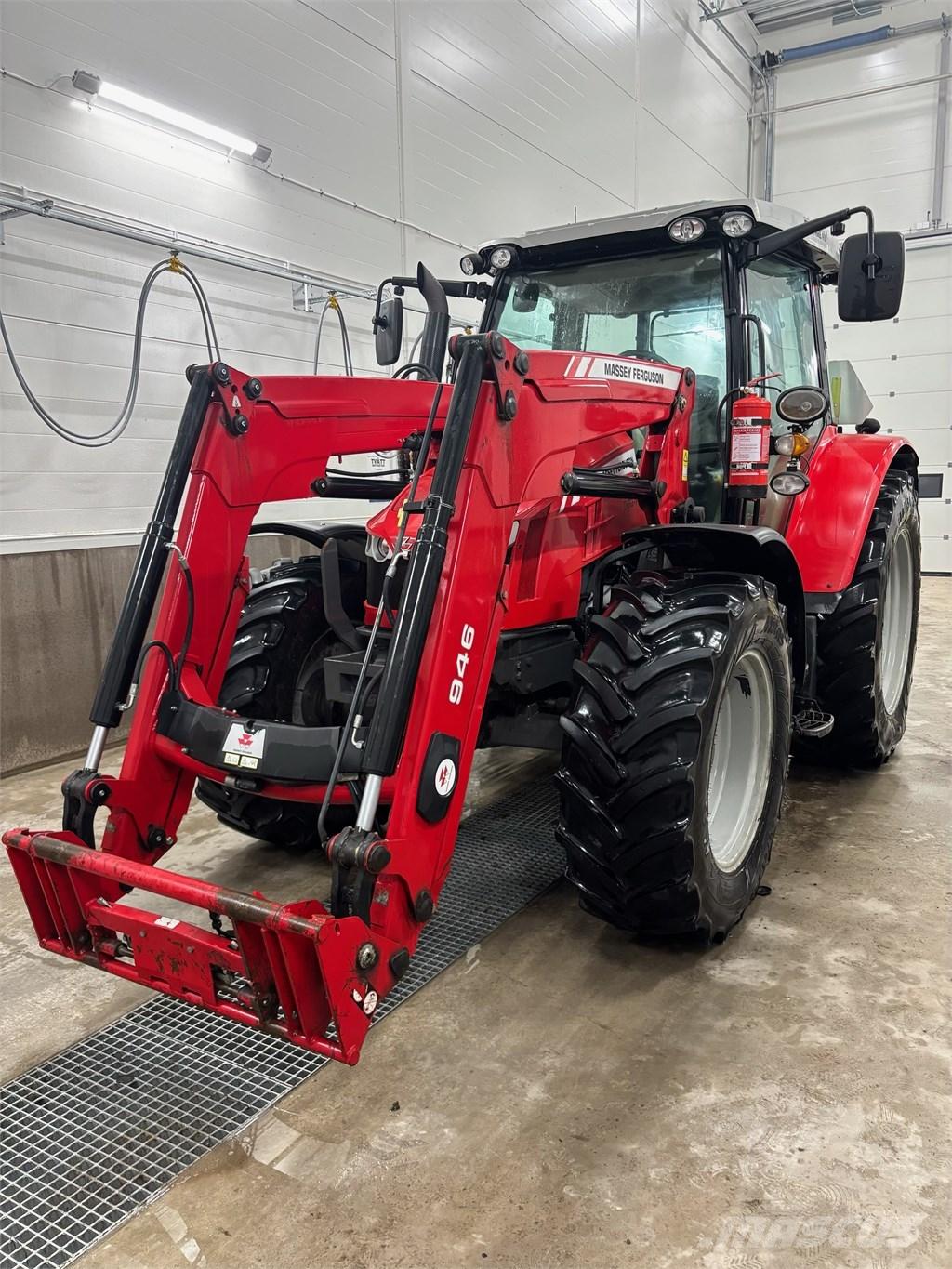 Massey Ferguson 5610 트랙터