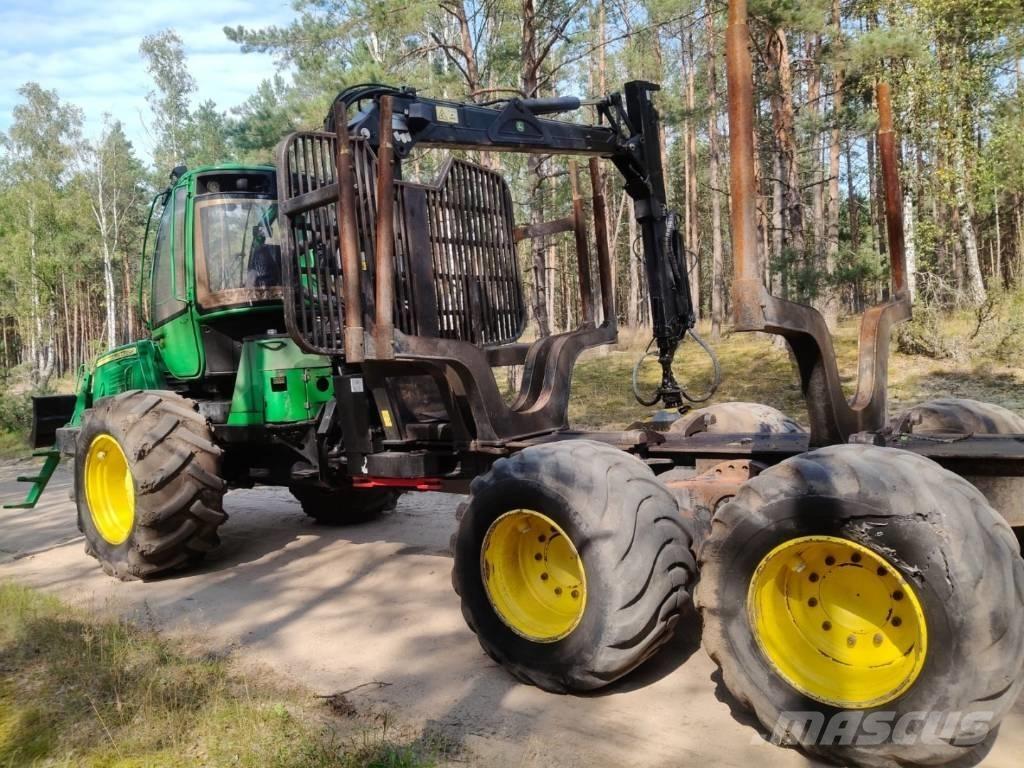 John Deere 1010 E 원목 포워더