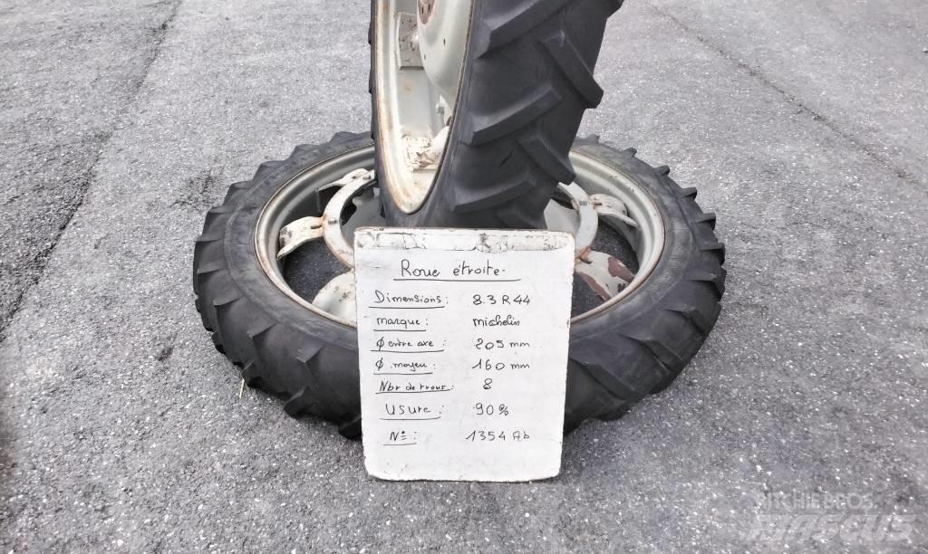 Michelin 8.3R44 타이어, 휠 및 림