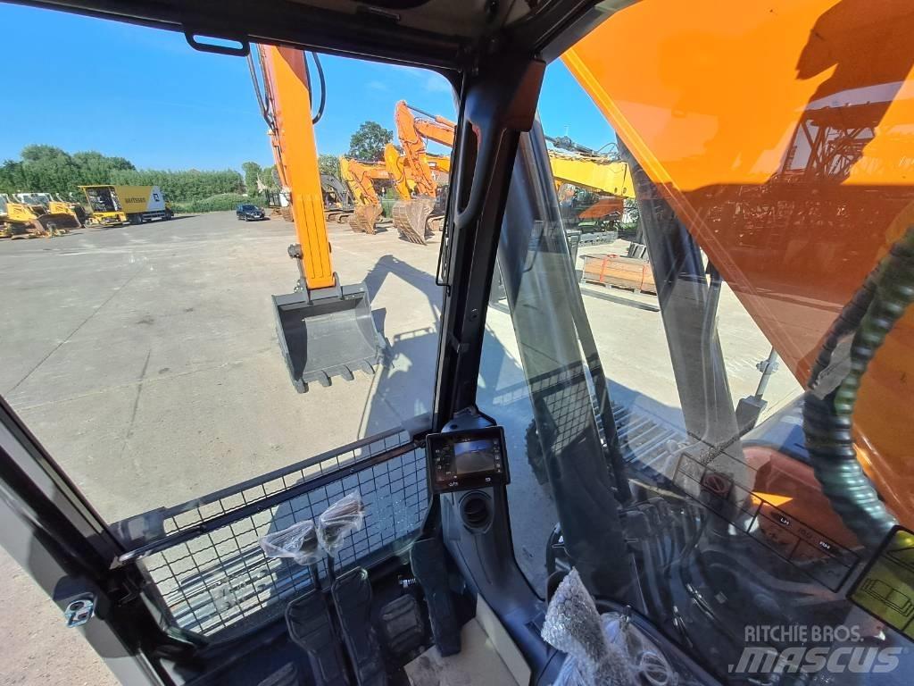 Develon DX300LC-7M 대형 굴삭기 29톤 이상
