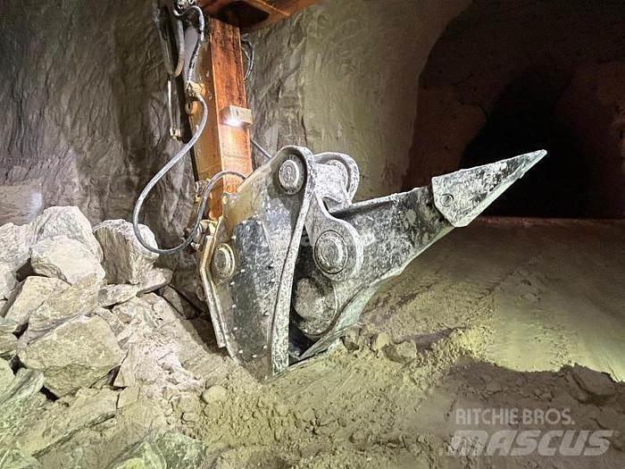 Liebherr R956HD 특수 굴삭기