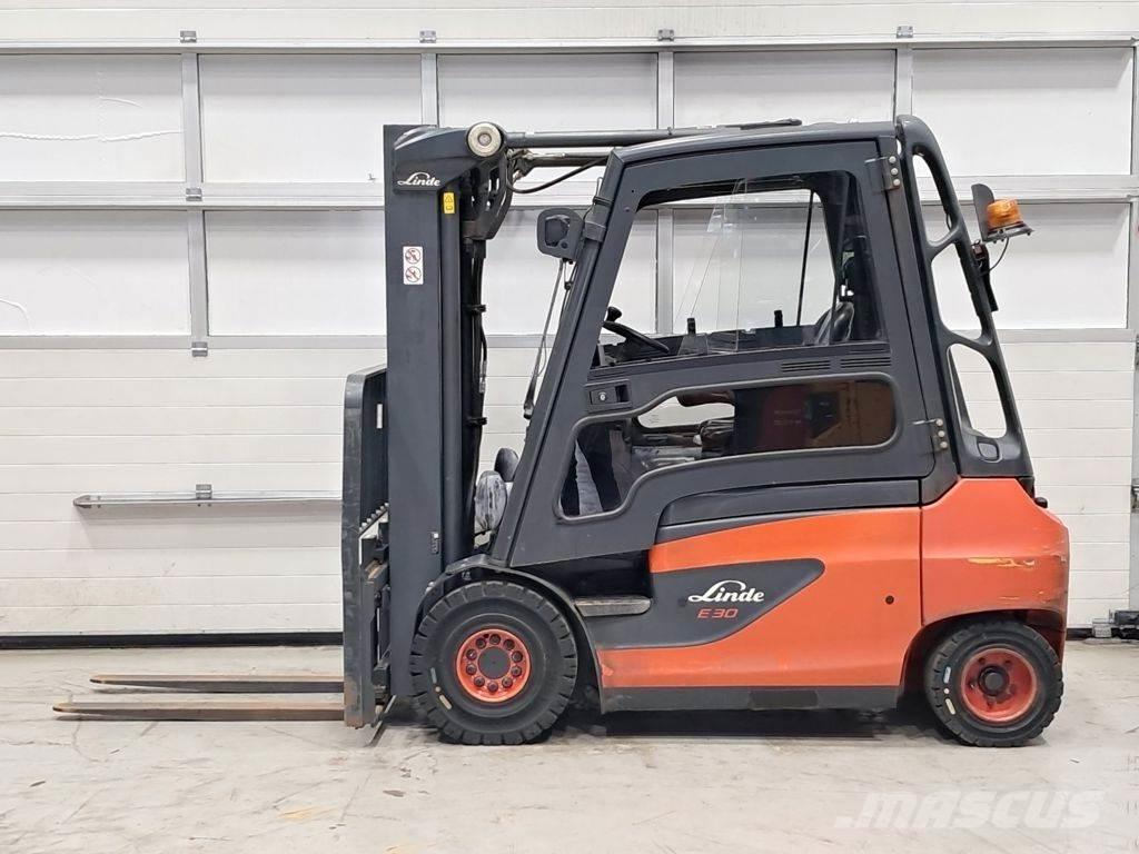Linde E30-01 전동 지게차
